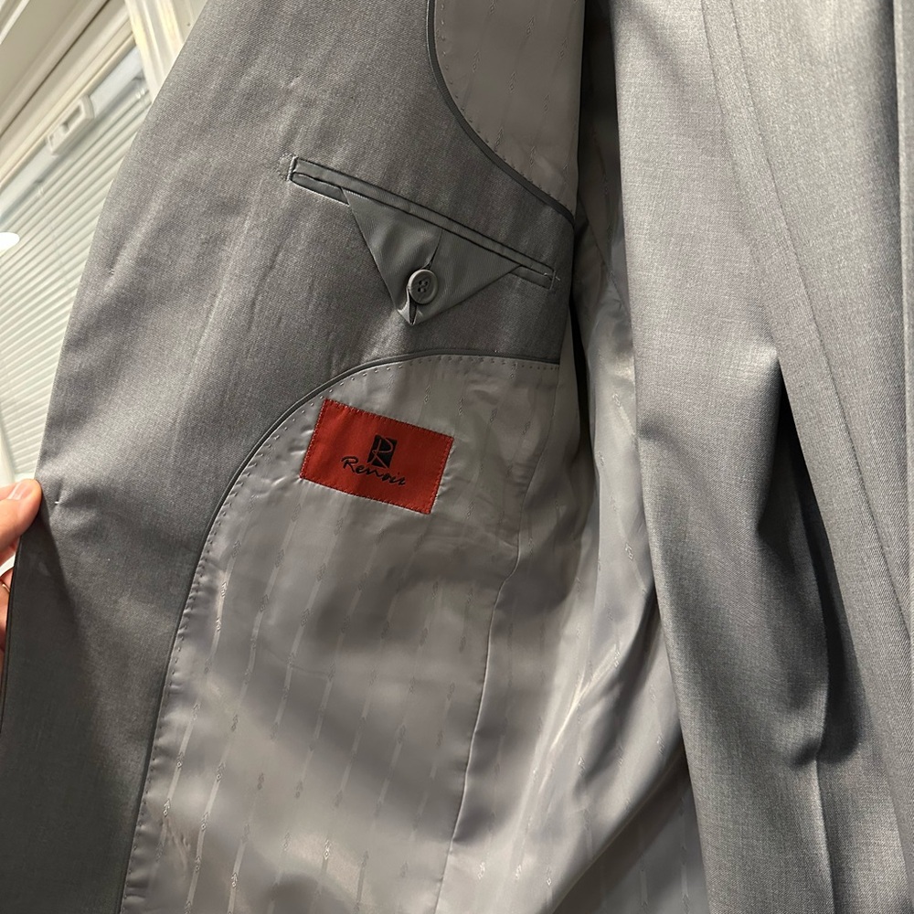 Men's Gray Suit - Picture 3 of 6
